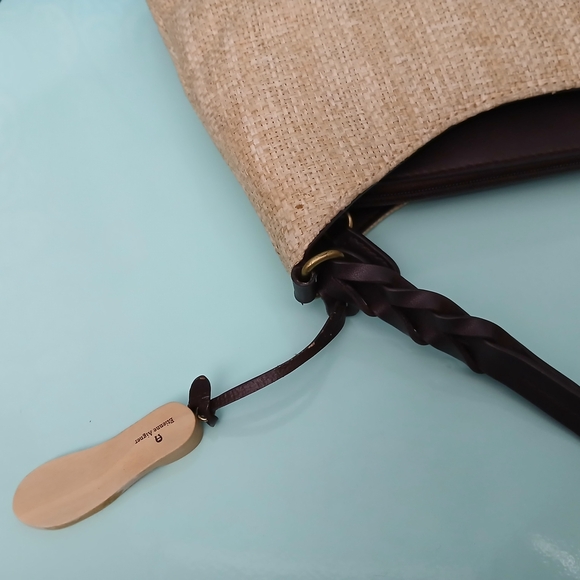 Etienne Aigner Tan and Brown Straw Shoulder Bag - Picture 8 of 9